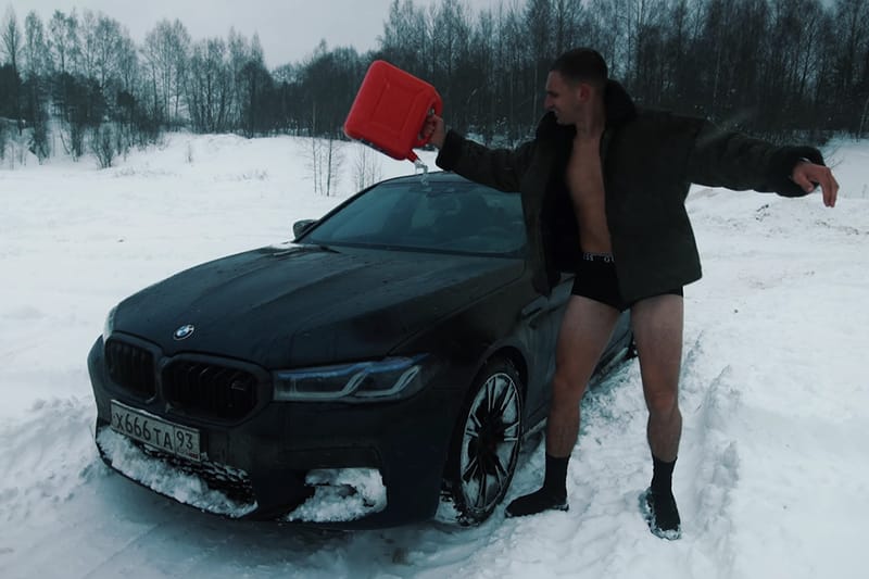 俄羅斯網紅親手焚毀豪車 BMW M5 Competition 引起網絡熱議