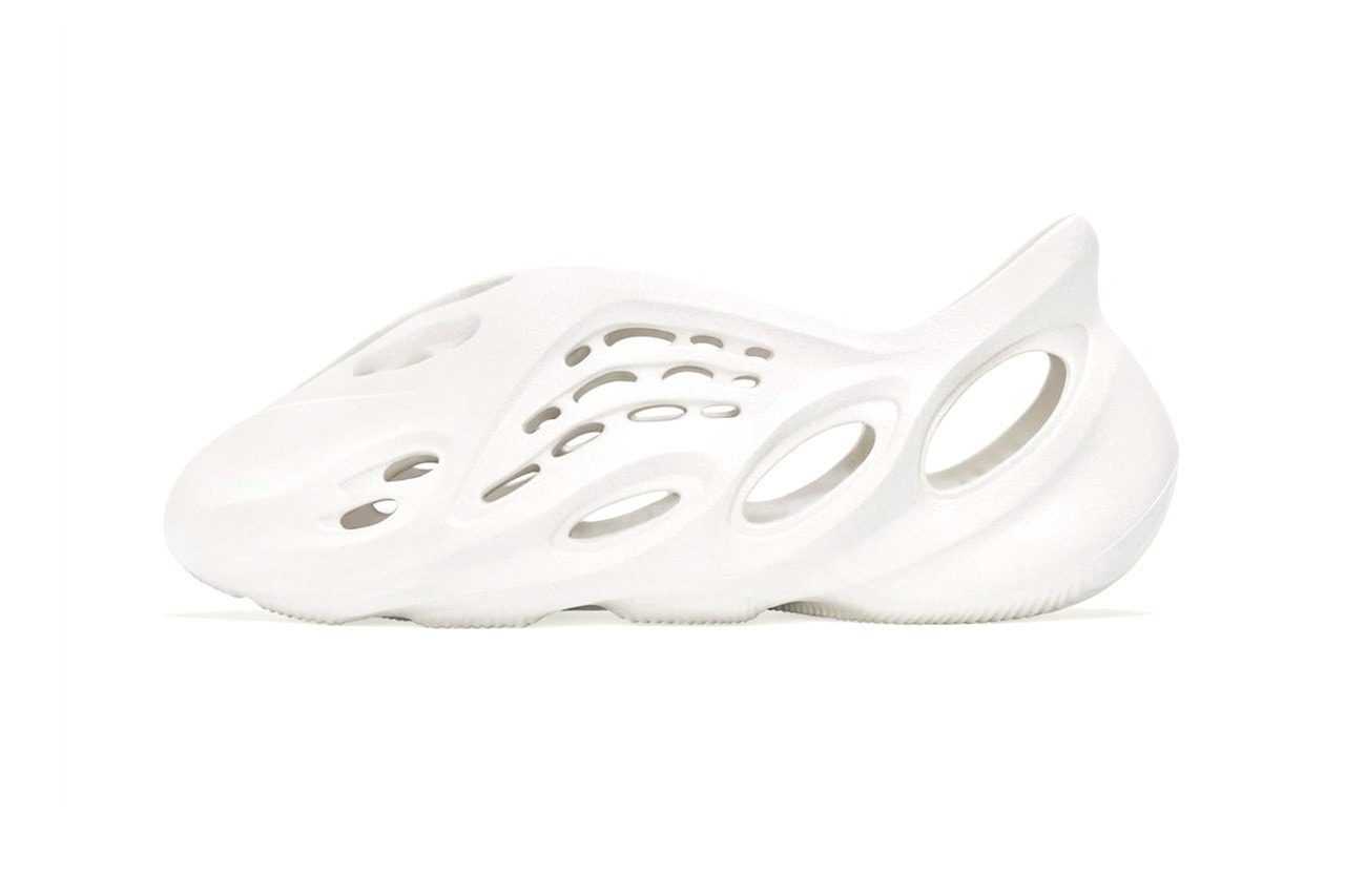 adidas YEEZY Foam Runner 人氣配色「Sand」即將重新補貨發售