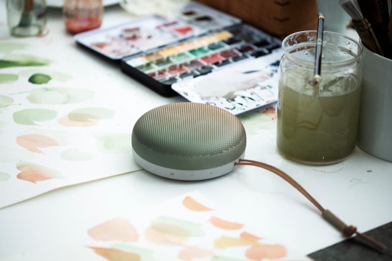 Bang & Olufsen 携手工业设计师 Cecilie Manz 打造限定版 Beosound A1 DUNE