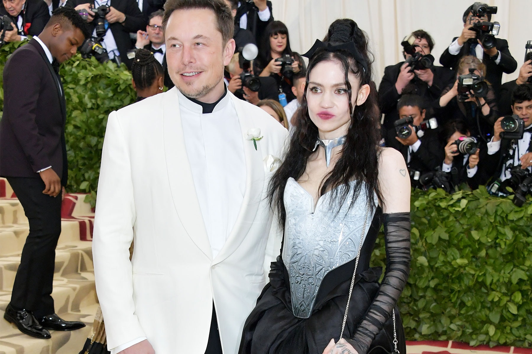 Grimes 表示世界首富前男友 Elon Musk 有時生活水平「低於貧窮門檻」