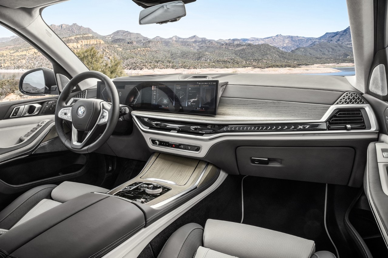 BMW 全新 2023 年式樣 X7 車型正式登場