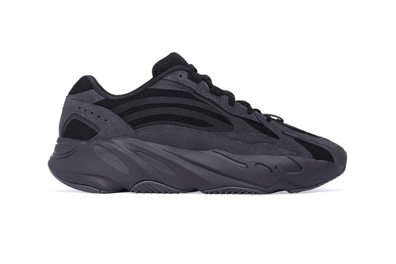 YEEZY BOOST 700 V2 黑魂配色「Vanta」即將重新補貨上架