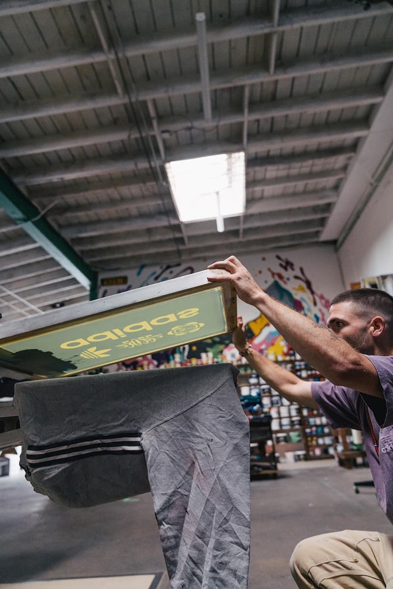 Sean Wotherspoon 携手 adidas 于 Coachella 赠送复古重制夹克