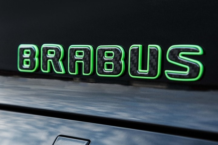 Brabus 打造 Porsche Taycan Turbo S 全新碳纤维定制改装车型