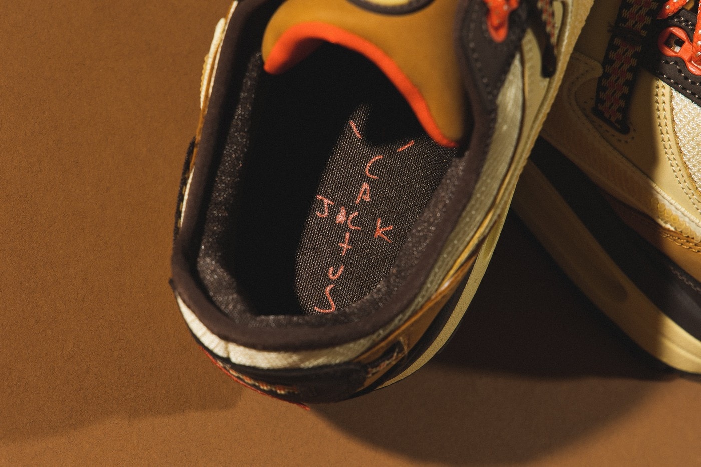 Travis Scott x Nike Air Max 1 联乘鞋款系列 HBX 抽签渠道正式公开