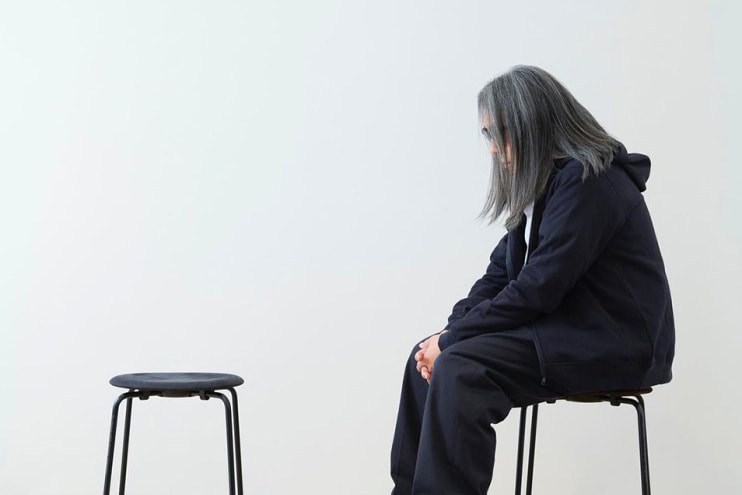 fragment design x Fritz Hansen 聯名家具正式登場