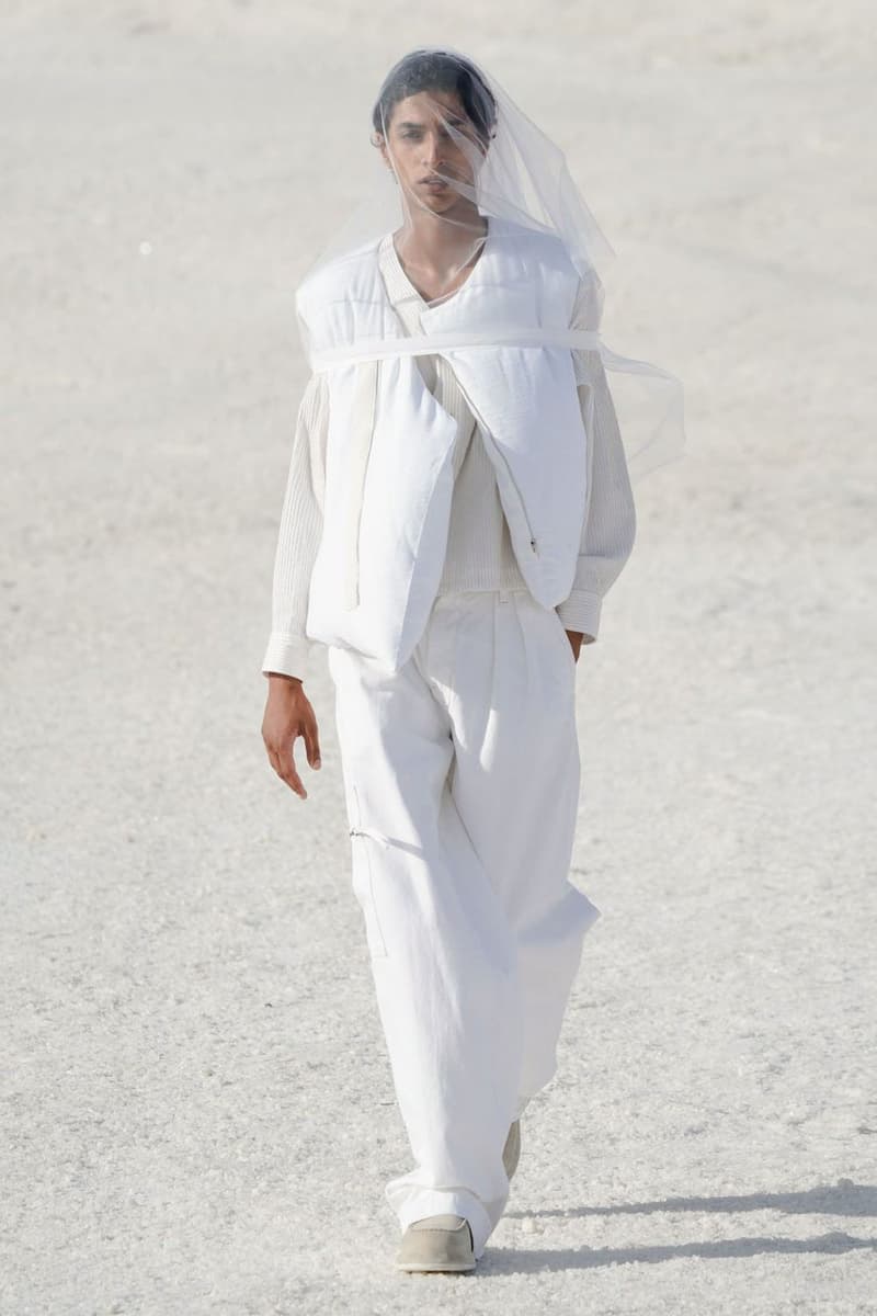 Jacquemus 正式发布 2022 秋冬系列大秀「LE PAPIER」