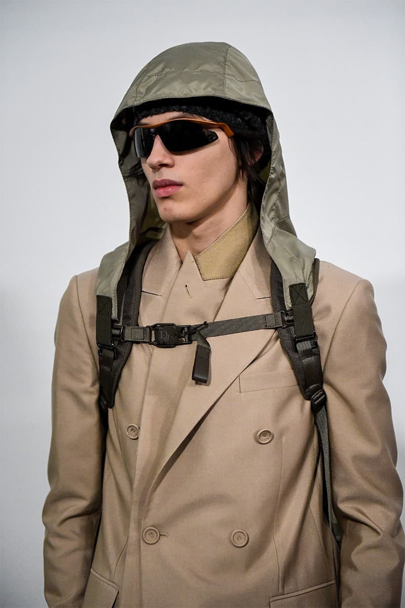 走进  Kim Jones 执掌 Dior 2023 夏季男装系列秀场后台