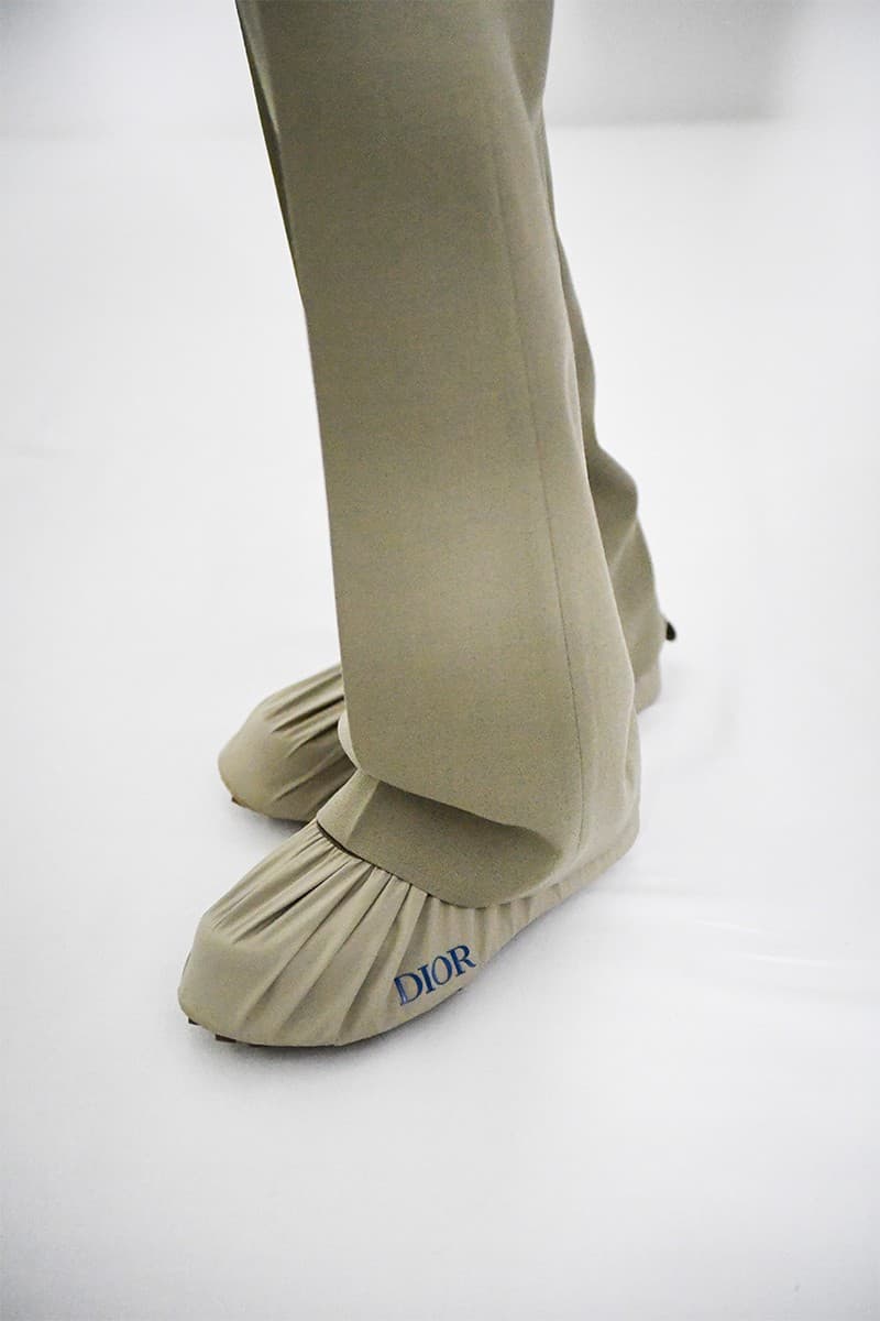 走进  Kim Jones 执掌 Dior 2023 夏季男装系列秀场后台