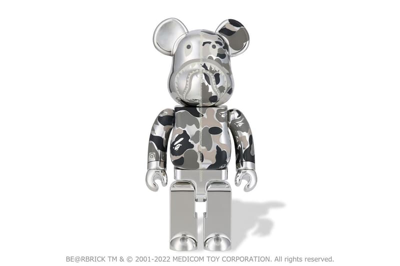 Medicom Toy 攜手 A BATHING APE®︎ 打造金銀兩色 BE@RBRICK 公仔