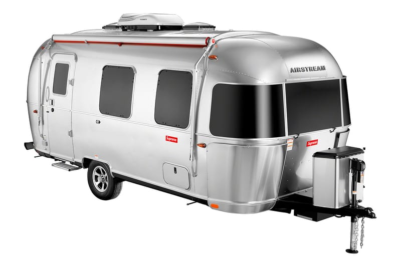 Supreme x Airstream® 最新聯名頂級露營拖車正式登場