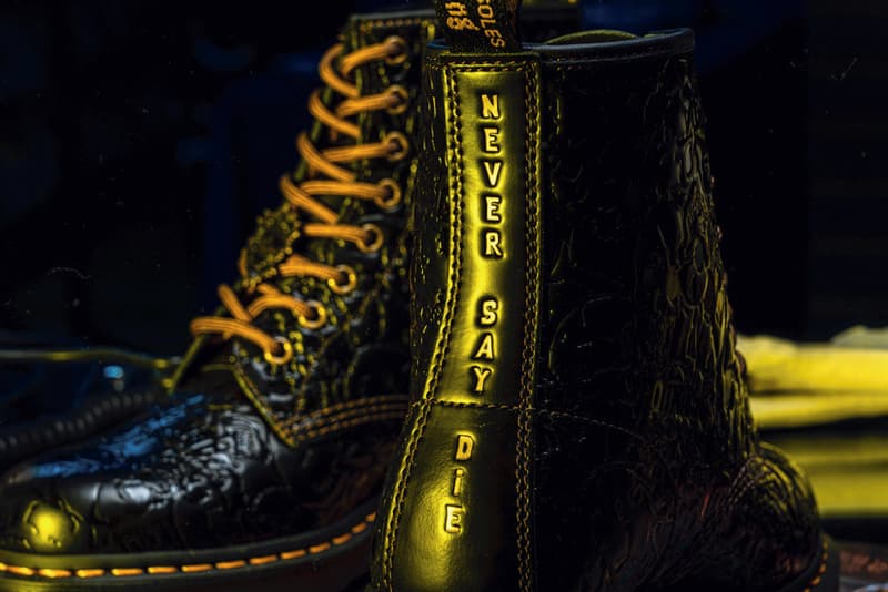 DR. MARTENS 携手 WARNER BROS 打造全新合作系列