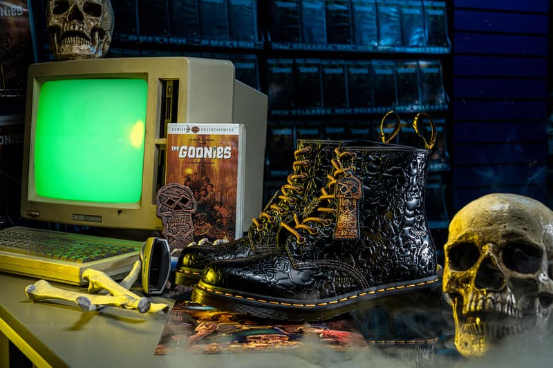 DR. MARTENS 携手 WARNER BROS 打造全新合作系列