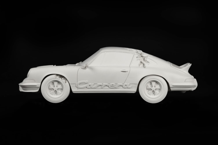 Daniel Arsham 限量雕塑《被侵蚀的Carrera RS 2.7》即将发售