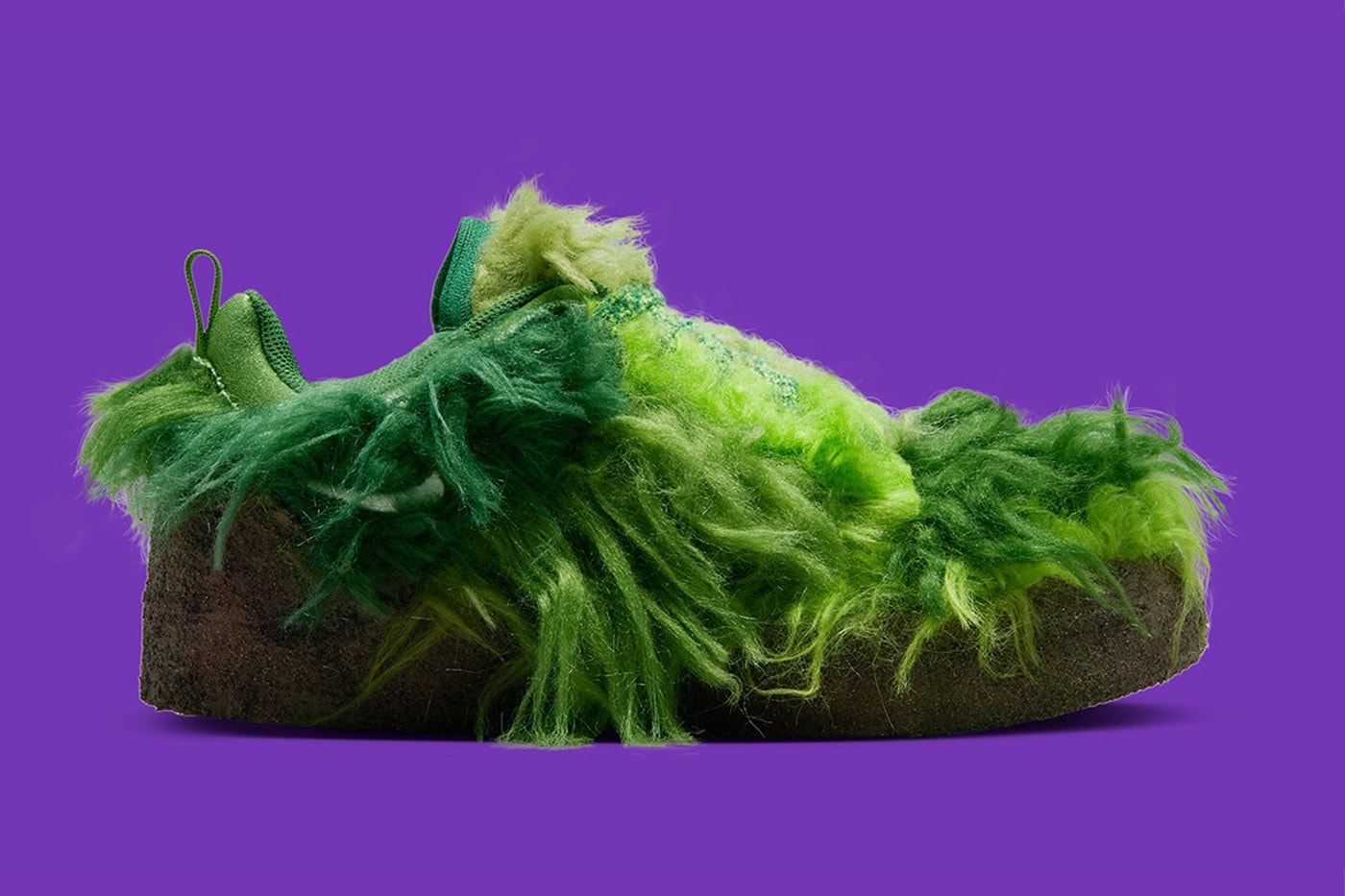 率先預覽 Cactus Plant Flea Market x Nike Dunk Low「Grinch」聯名鞋款