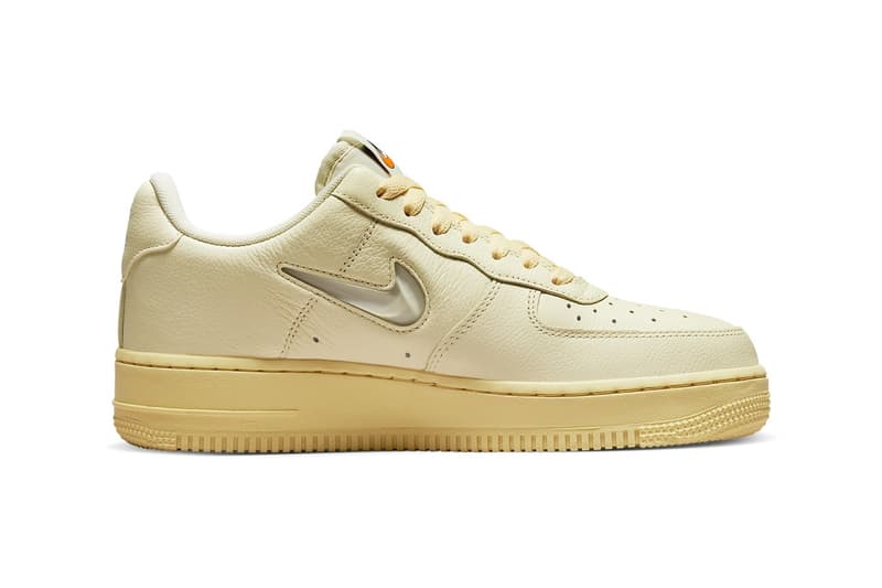 Nike Air Force 1 Low 全新配色「Coconut Milk」官方圖輯亮相