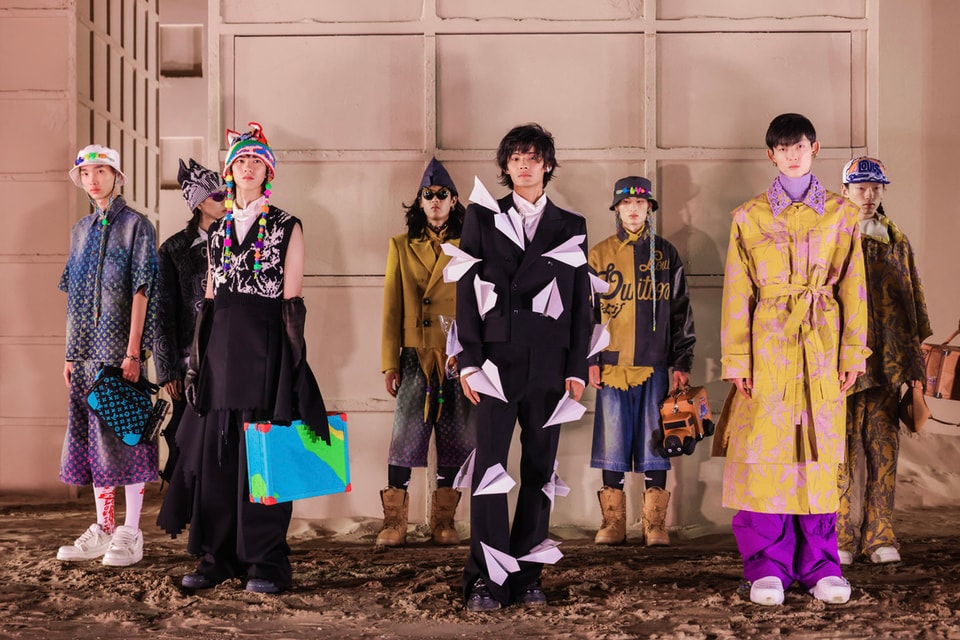 路易威登于阿那亚呈现 2023 春夏男装秀