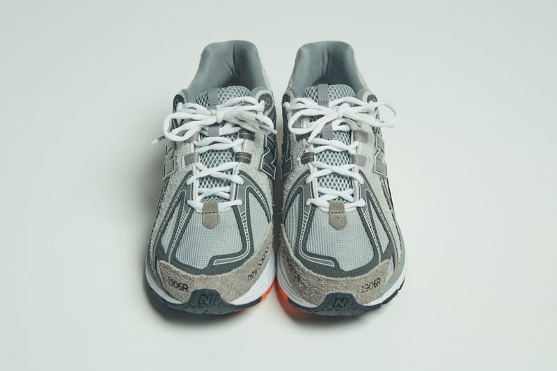 INVINCIBLE x N.HOOLYWOOD x New Balance 三方联名 1906R 正式登场