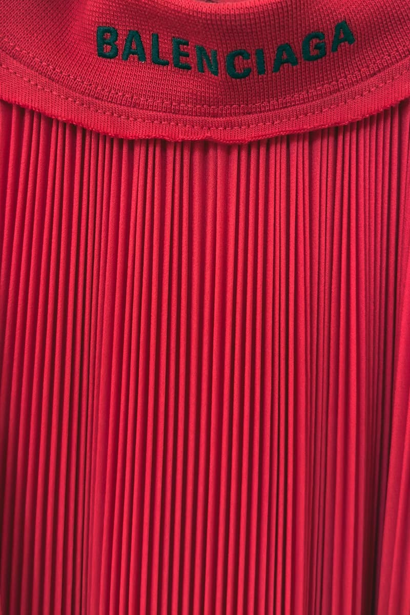 近賞後台單品實貌!獨家直擊 Balenciaga 2023 夏季系列大秀「The Mud Show」