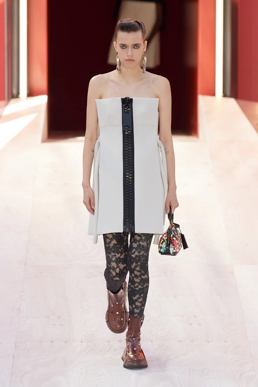 Louis Vuitton 正式發佈 2023 春夏女裝系列大秀
