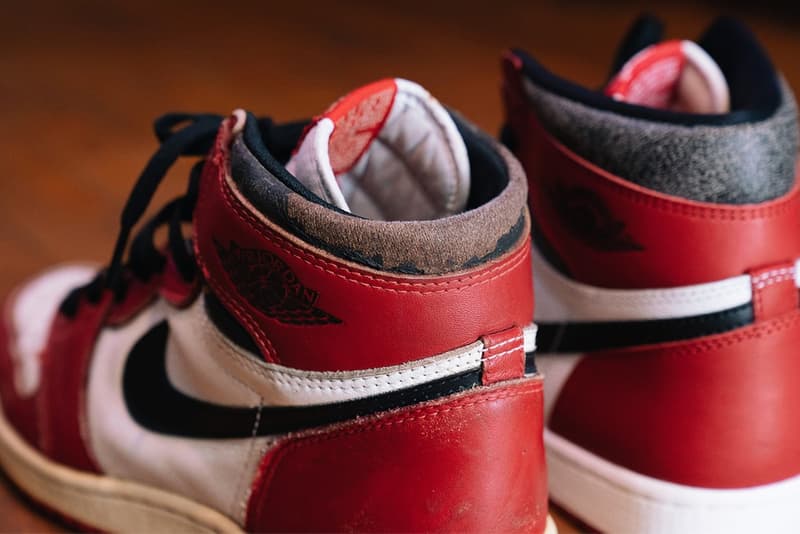 實際比對 1985 Air Jordan 1「Chicago」與 2022 Air Jordan 1「Lost & Found」