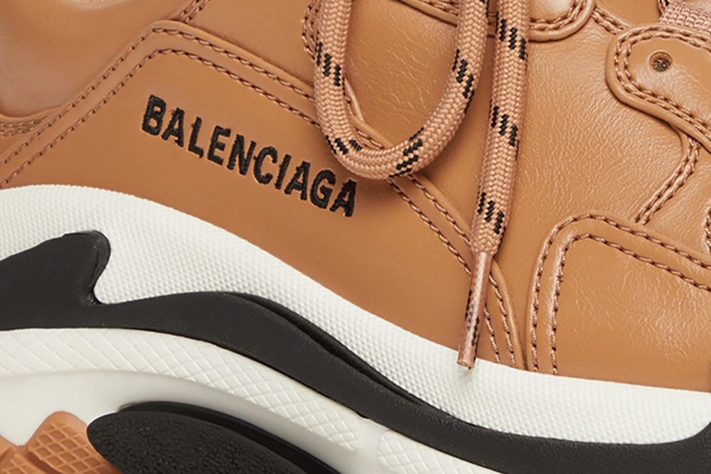 Balenciaga 推出要價 $1,150 美元「Leather-free」迭代 Triple S 鞋款