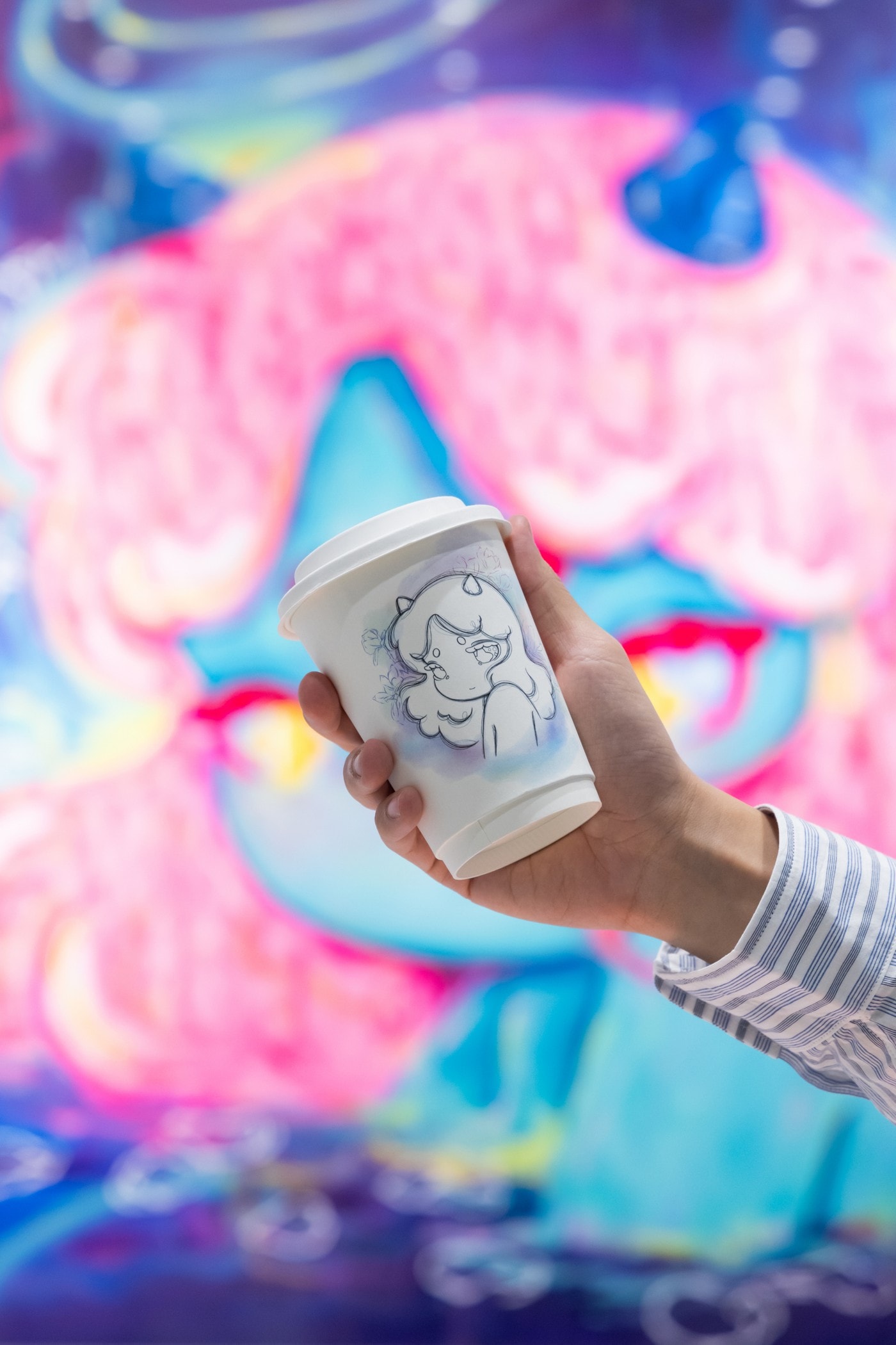 Hypebeans 攜手西班牙藝術家 Okokume 打造全新 Cosmic Girl 咖啡藝術空間