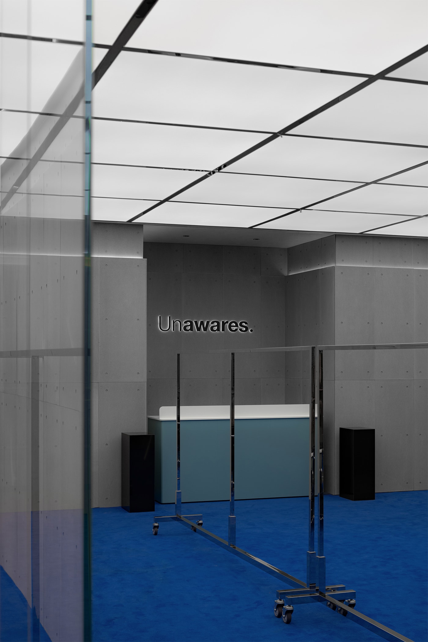 走进 Unawares. 上海全新品牌概念店「北岸办公室」