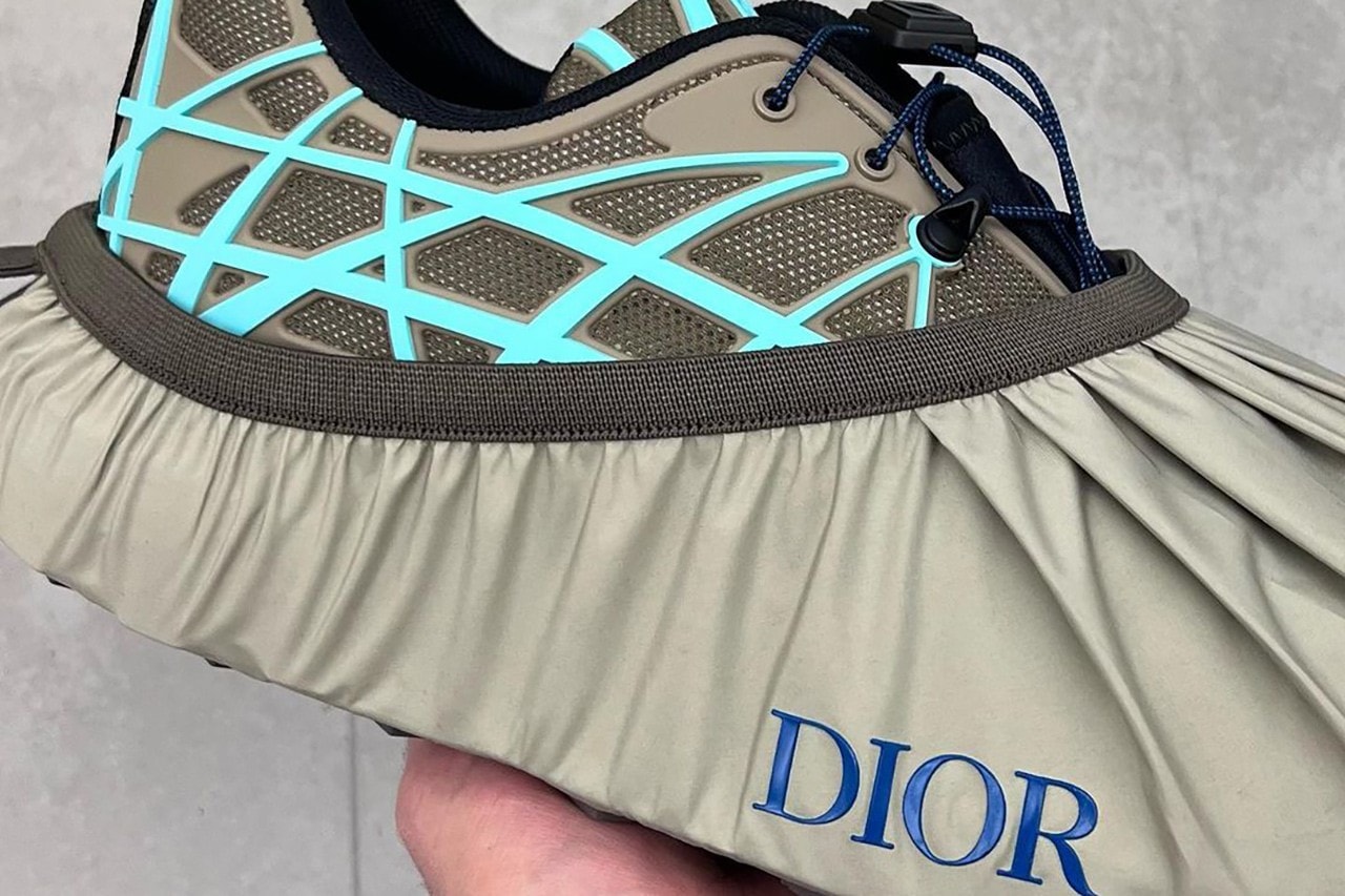 率先近賞 Dior 全新運動鞋款 B31 搭配防水防污鞋套