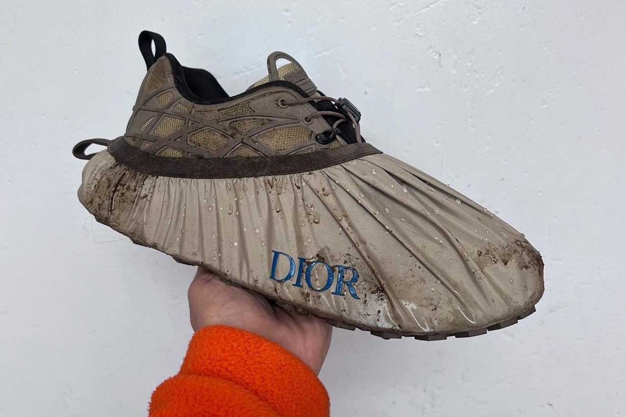 率先近賞 Dior 全新運動鞋款 B31 搭配防水防污鞋套
