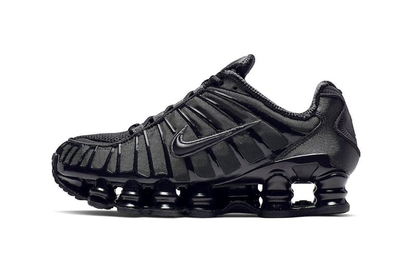 Nike Shox TL 最新復刻配色「Black」及「White」率先曝光