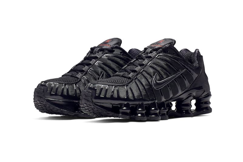 Nike Shox TL 最新復刻配色「Black」及「White」率先曝光