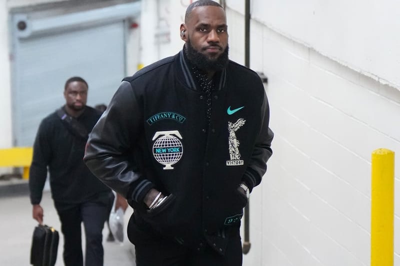 LeBron James 率先着用 Tiffany & Co. x Nike 最新聯名鞋款及棒球外套