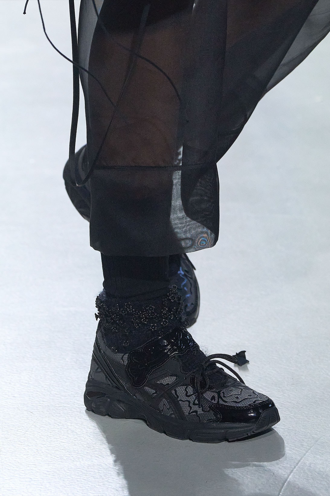 率先近賞 Cecilie Bahnsen x ASICS 2023 秋冬系列最新合作鞋款