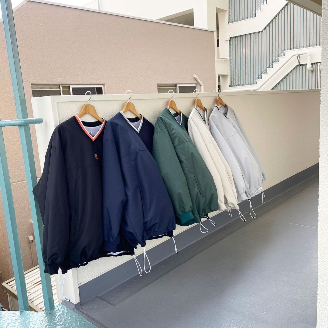 日本品牌 S.F.C 主理人為選物店 fridge setagaya 打造服裝系列