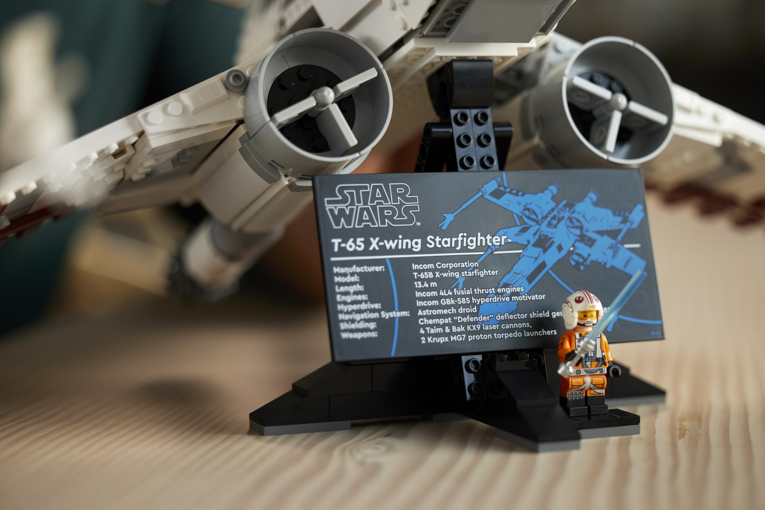 LEGO 推出全新 STAR WARS T-65 X 翼星际战斗机套装