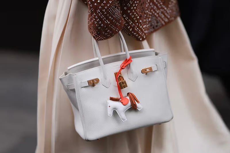 Hermès 首次市值正式突破 €2,000 億歐元