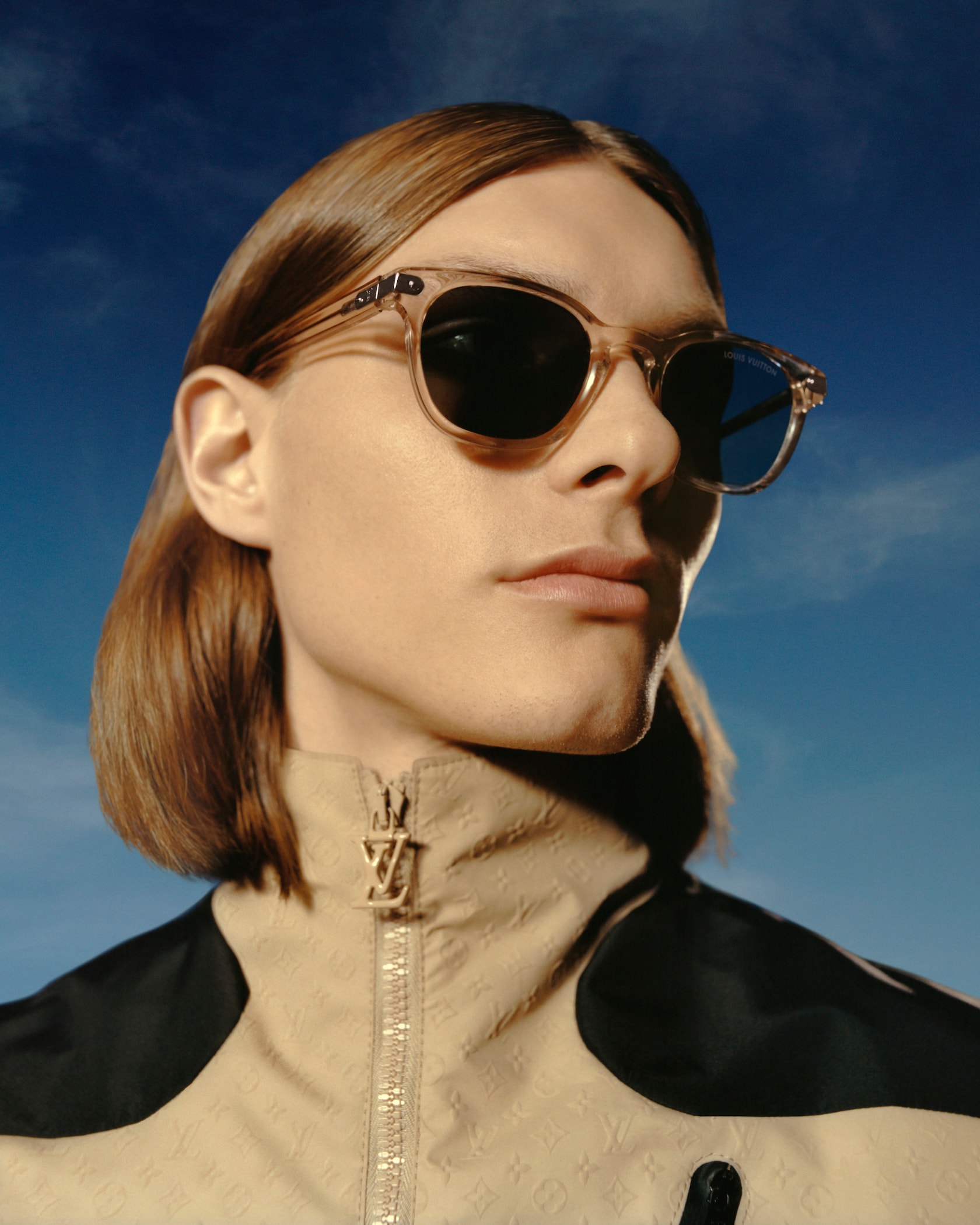 Louis Vuitton 呈现 LV Signature 男士太阳眼镜系列