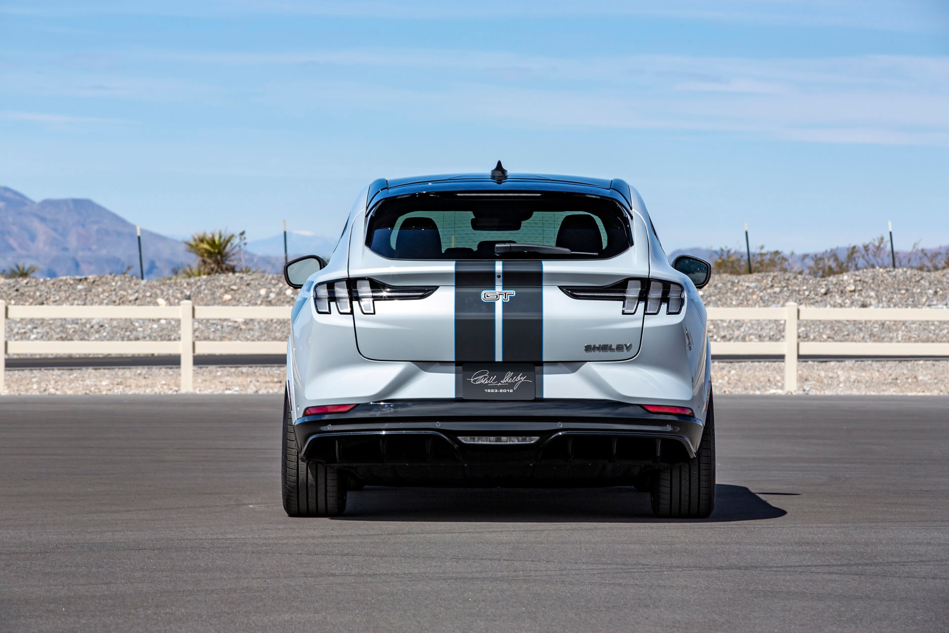 Shelby 首款電能車型 Mach-E GT SUV 推出全新限量改裝版本