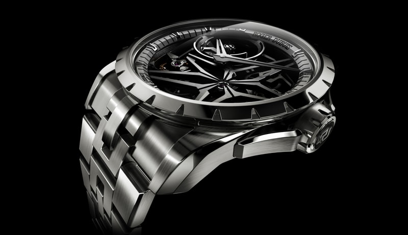 Roger Dubuis 推出全新王者系列星际镂空钛合金链带腕表