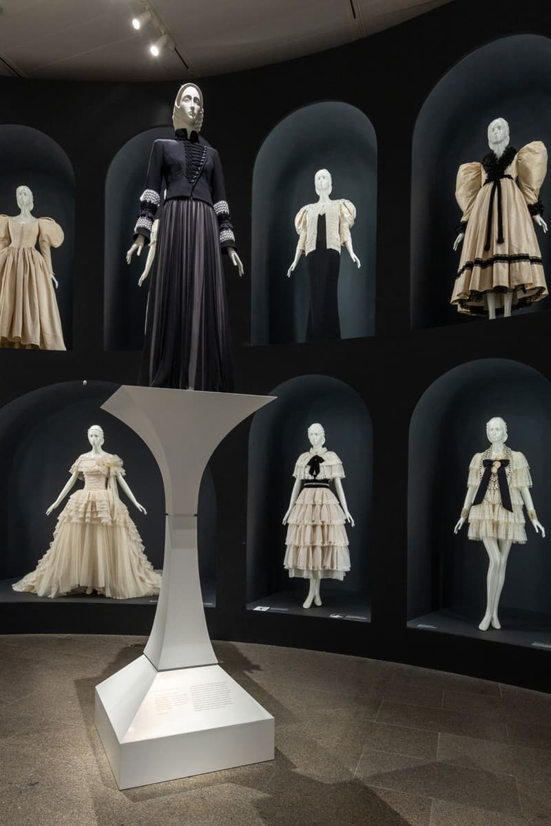 率先走進紐約大都會博物館《Karl Lagerfeld: A Line of Beauty》回顧展覽