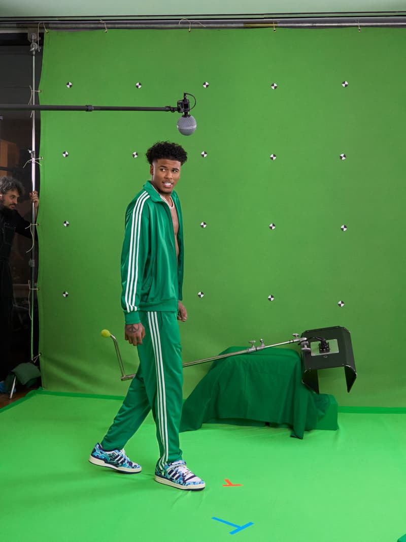 adidas Originals 携手 BAPE® 打造全新 Forum 鞋款