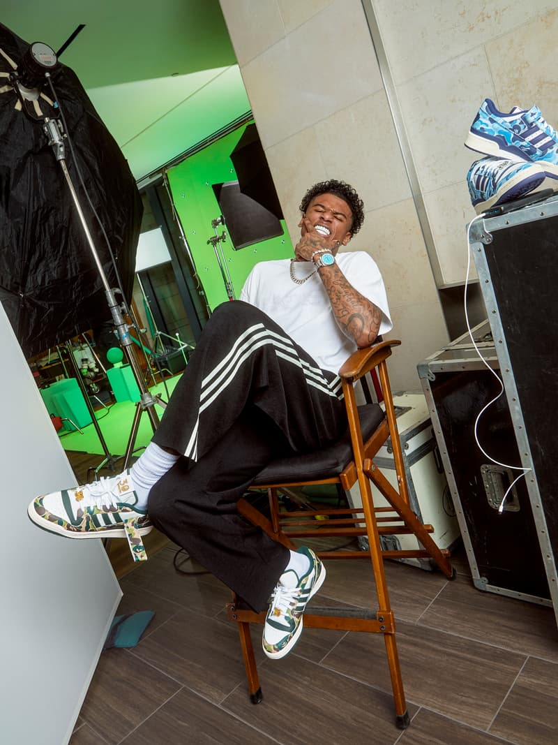 adidas Originals 携手 BAPE® 打造全新 Forum 鞋款