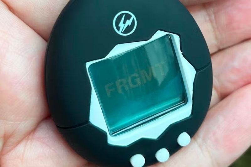 藤原浩携手 BANDAI 推出 fragment design 联名电子宠物机 藤原浩携手 BANDAI 推出 fragment design 联名电子宠物机