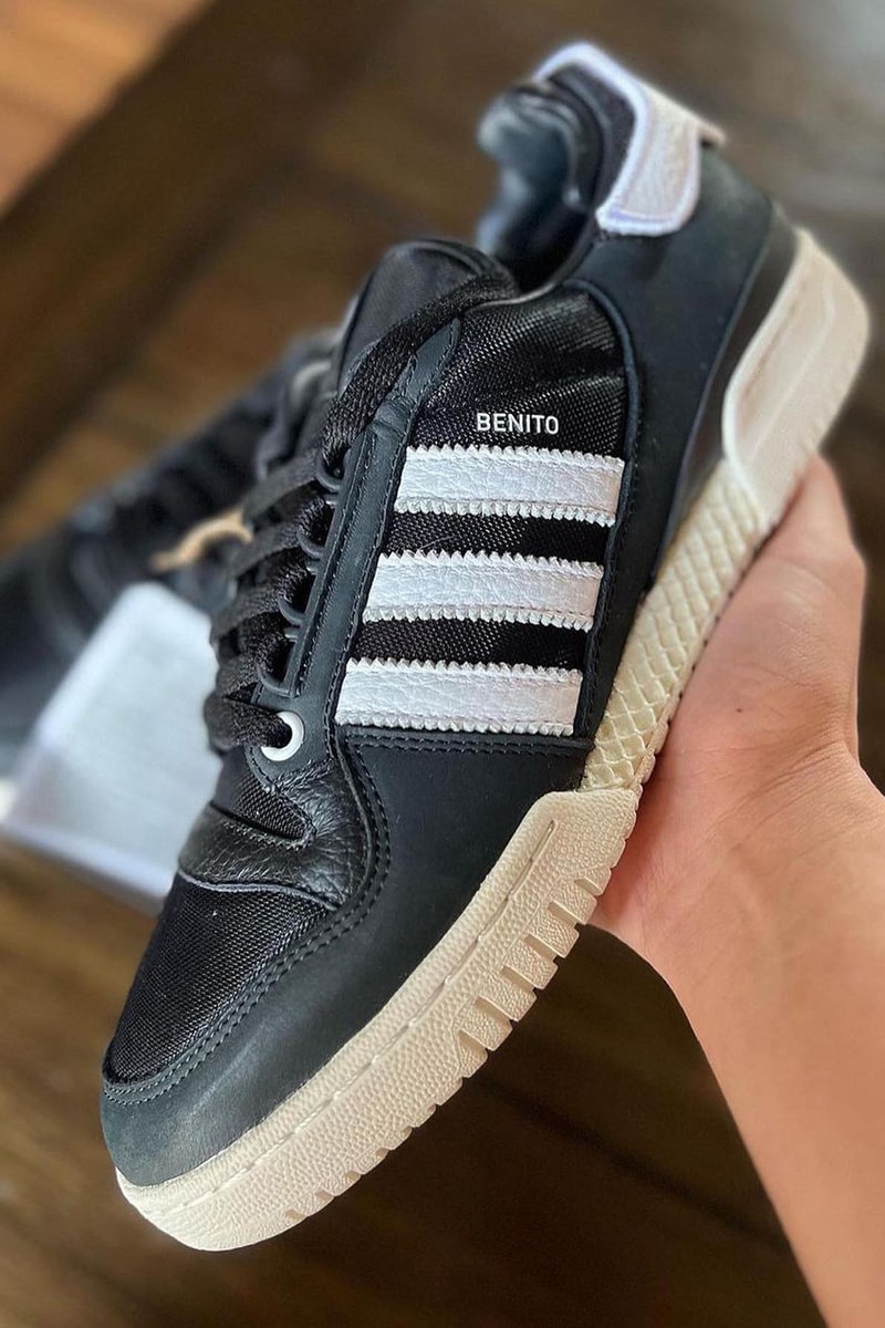 Bad Bunny x adidas Forum Powerphase 黑白配色「Oreo」样品率先曝光 Bad Bunny x adidas Forum Powerphase 黑白配色「Oreo」样品率先曝光