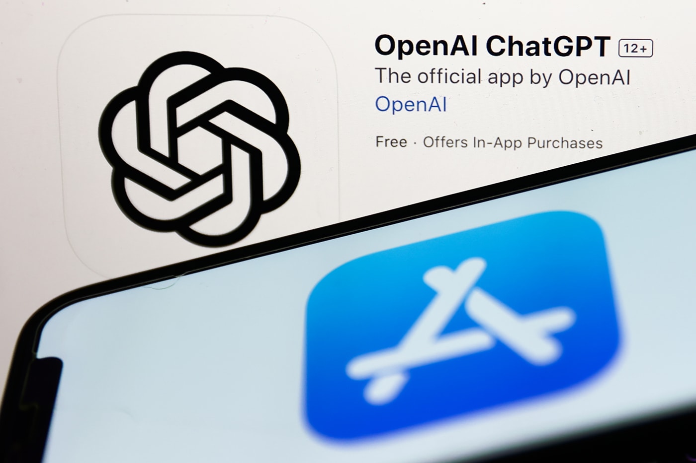 OpenAI 全新 ChatGPT 應用程式正式登陸 iOS 平台