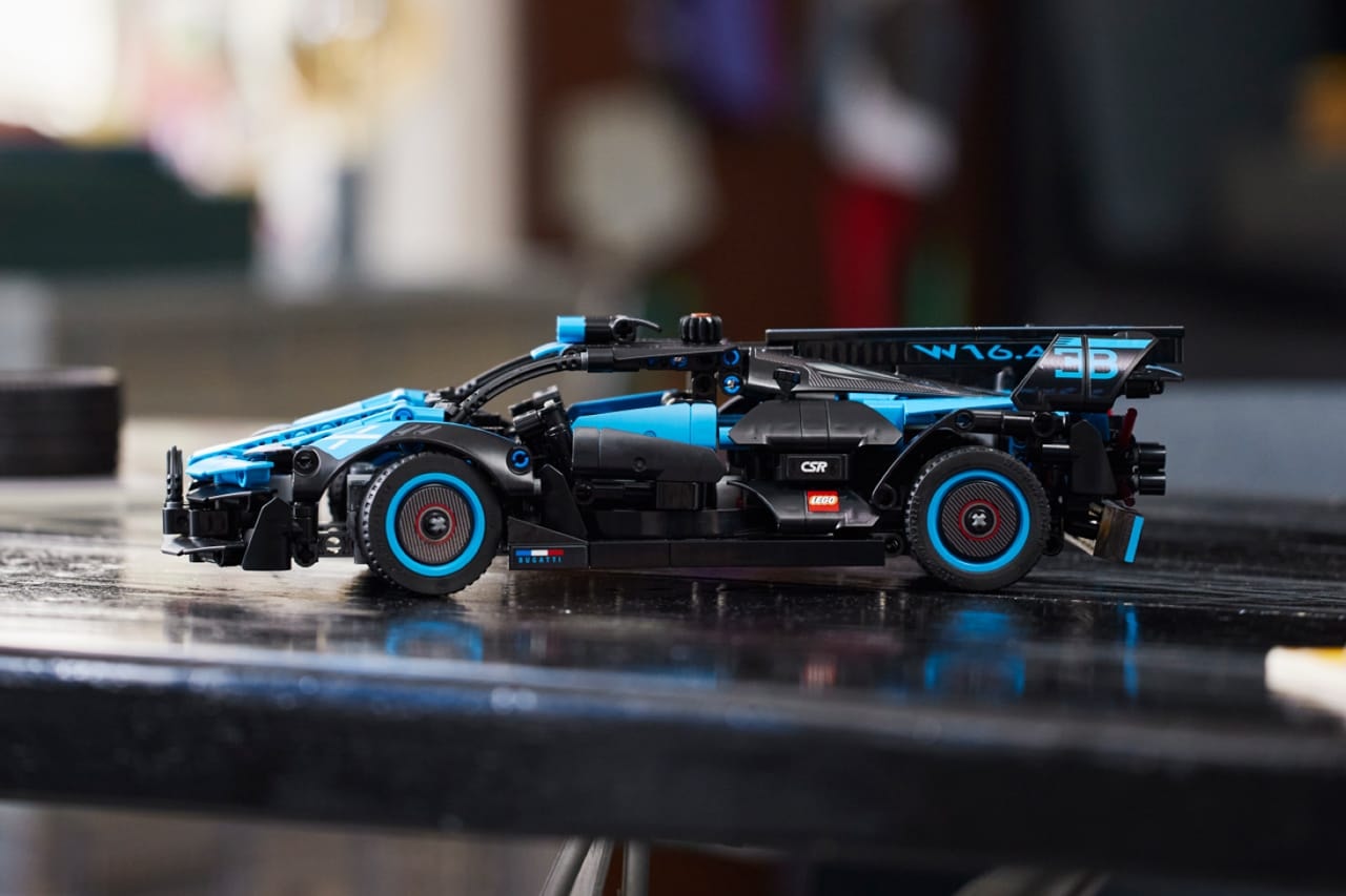 LEGO Technic 推出 Bugatti Bolide 积木模型全新配色「Agile Blue」