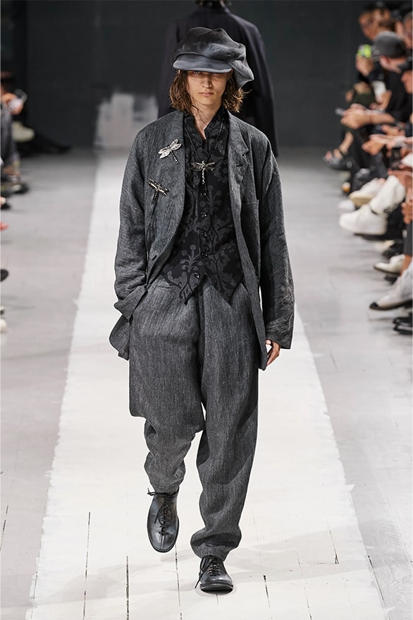 Yohji Yamamoto 正式发布2024 春夏男装系列大秀