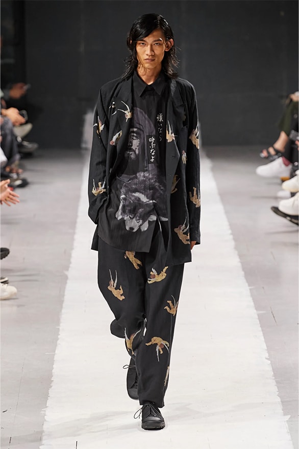 Yohji Yamamoto 正式发布2024 春夏男装系列大秀