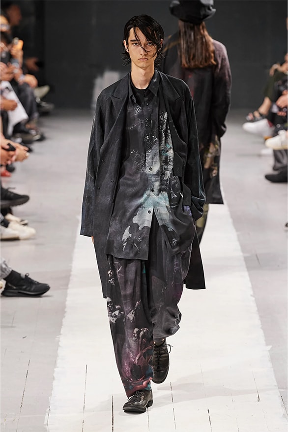 Yohji Yamamoto 正式发布2024 春夏男装系列大秀